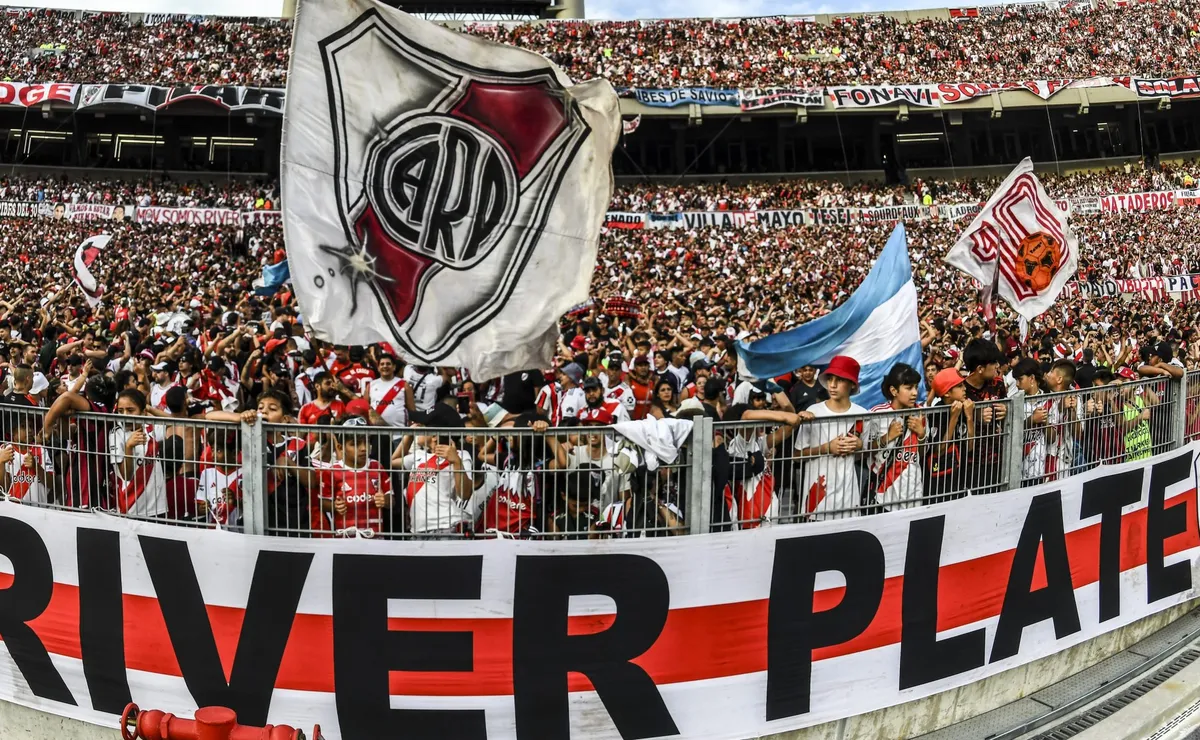 Si estuviste el domingo en el Monumental, buscate en la popular sección de La Página Millonaria.
