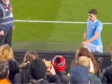 El gran gesto de Julián Álvarez con un hincha argentino