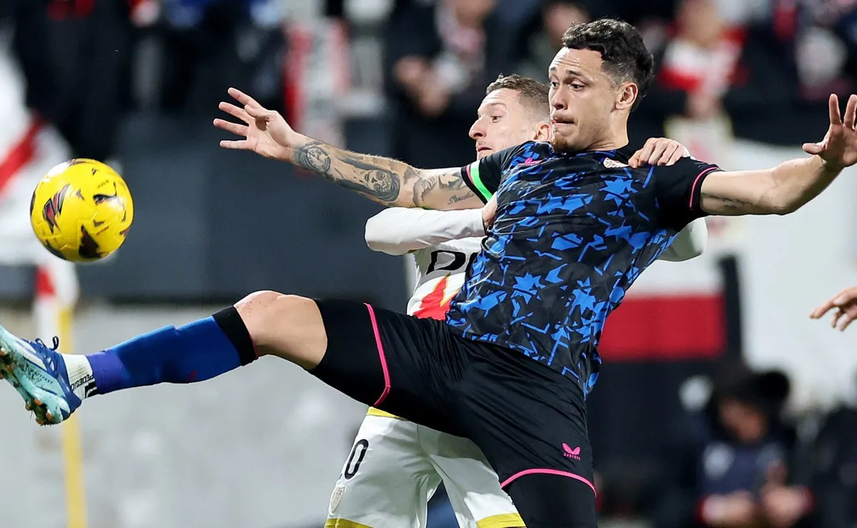 Lucas Ocampos, víctima de una situación triste y lamentable en España.