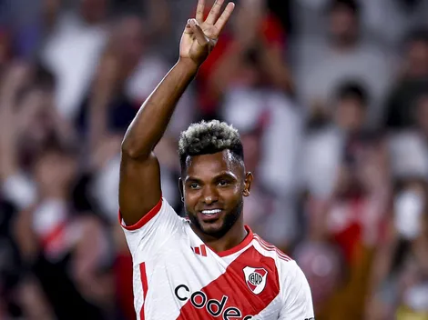 Borja le pidió la pelota al árbitro tras su hat trick