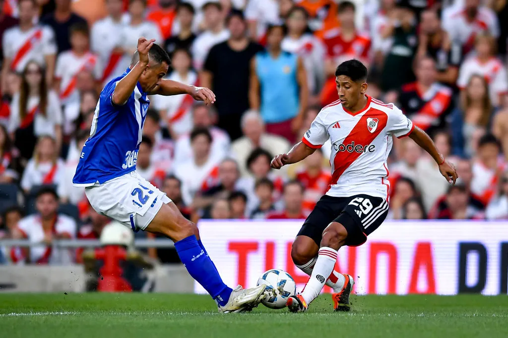 Rodrigo Aliendro en acción contra Vélez. (Foto: Getty)