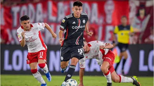 El Diablito sumó buenos minutos en Parque Patricios y pide pista para la Libertadores.