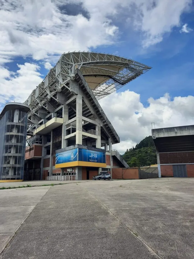El estadio de Deportivo Táchira en Pueblo Nuevo, San Cristóbal, Venezuela (FOTO: Gentileza Mauricio Sepúlveda y Micaela Mazzulla).