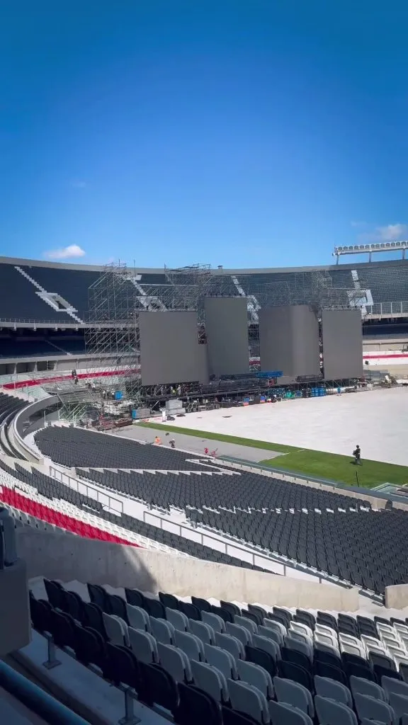 Comenzaron a descubrir el Monumental. (X: @ObrasRiverPlate)