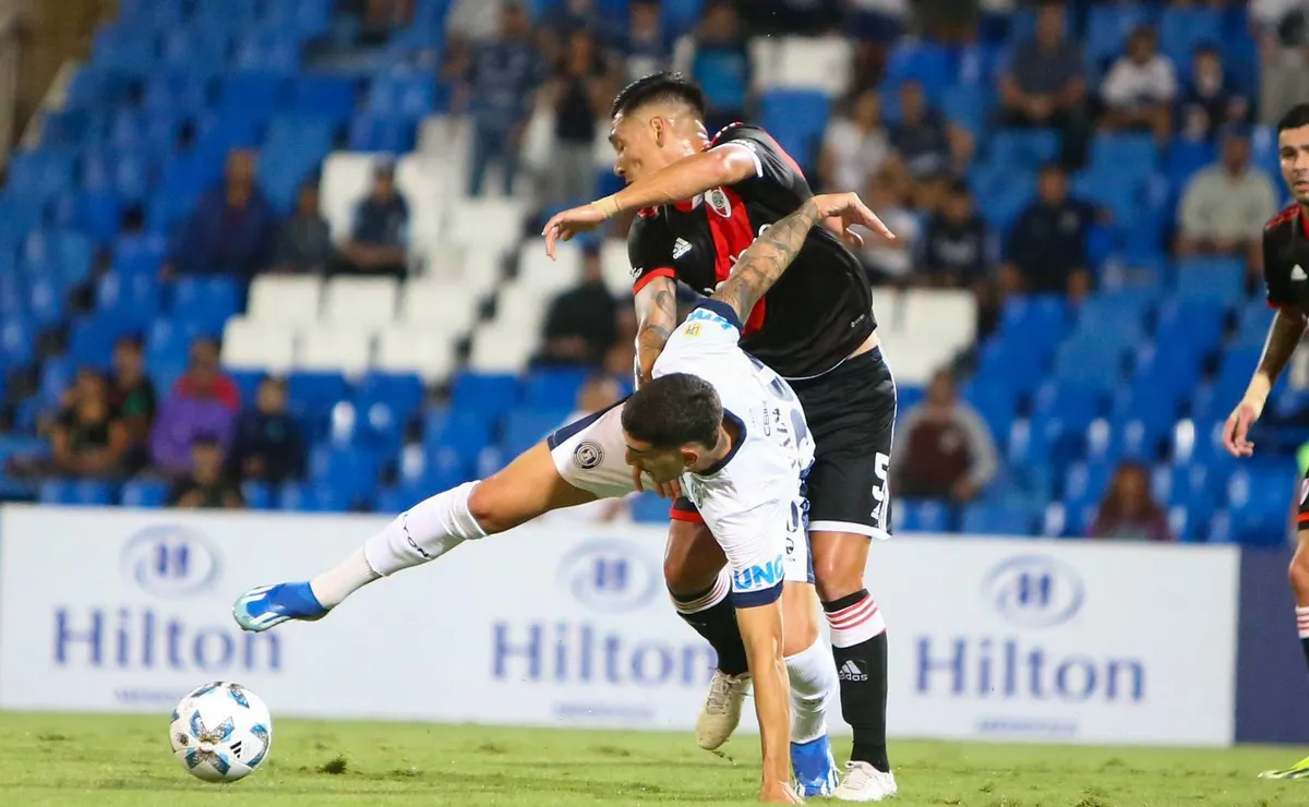 River perdió con Independiente Rivadavia