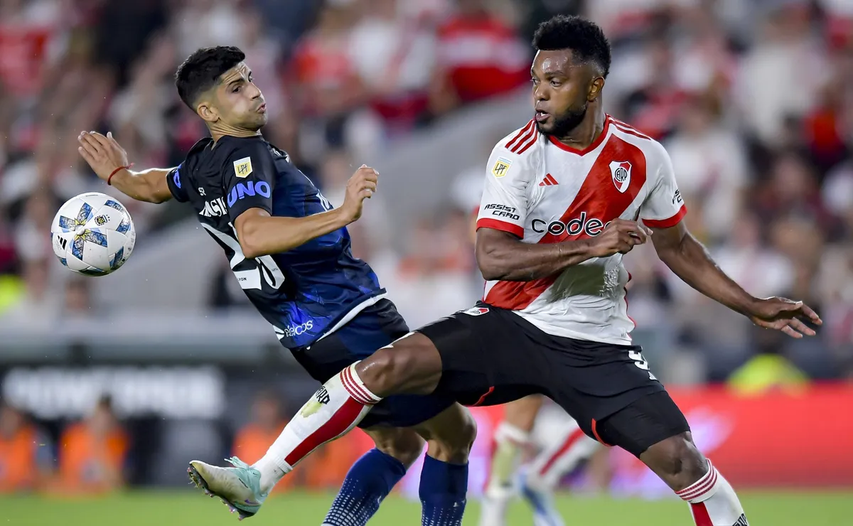River tendrá 15 mil hinchas en una de las tribunas del Malvinas Argentinas.