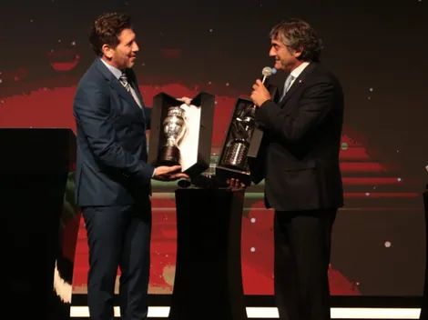 El sentido homenaje a Francescoli y su encuentro con Cavenaghi