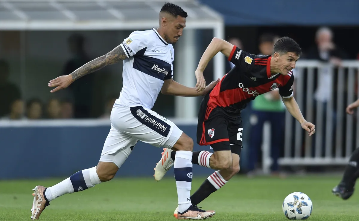 River vs Gimnasia en el Bosque