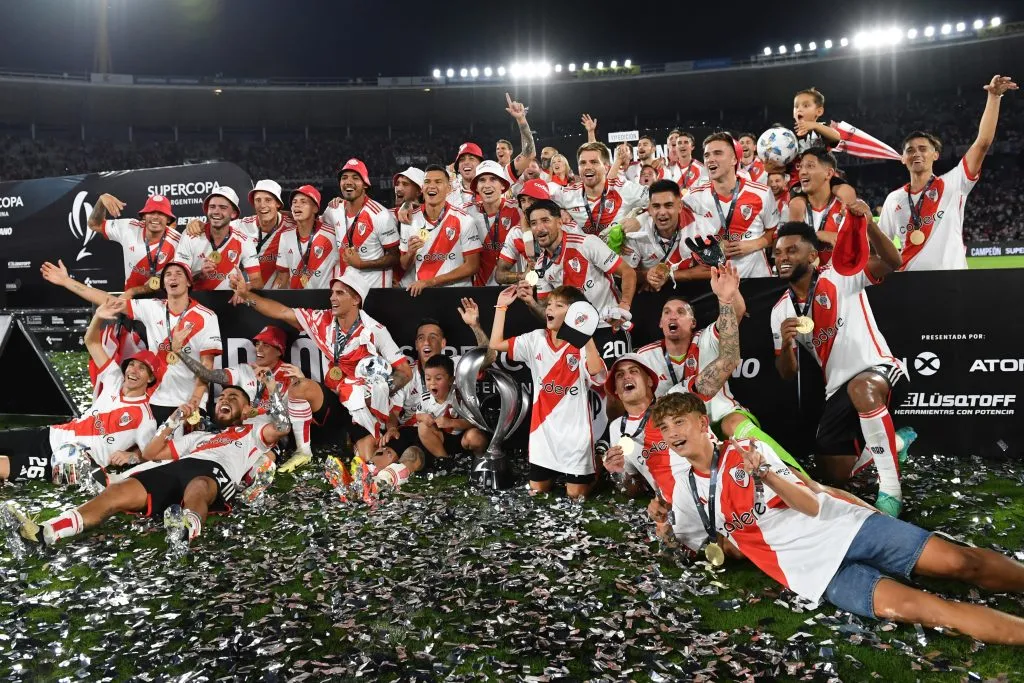 El Millonario celebrará el trofeo obtenido en Córdoba.