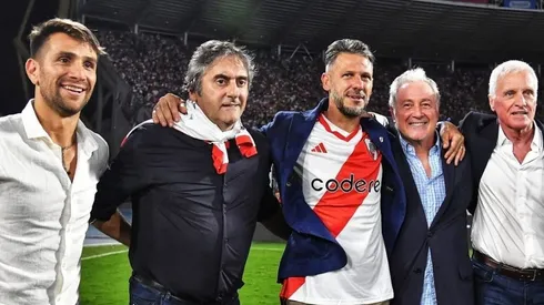 Demichelis junto a los principales dirigentes de River durante la gestión Brito.