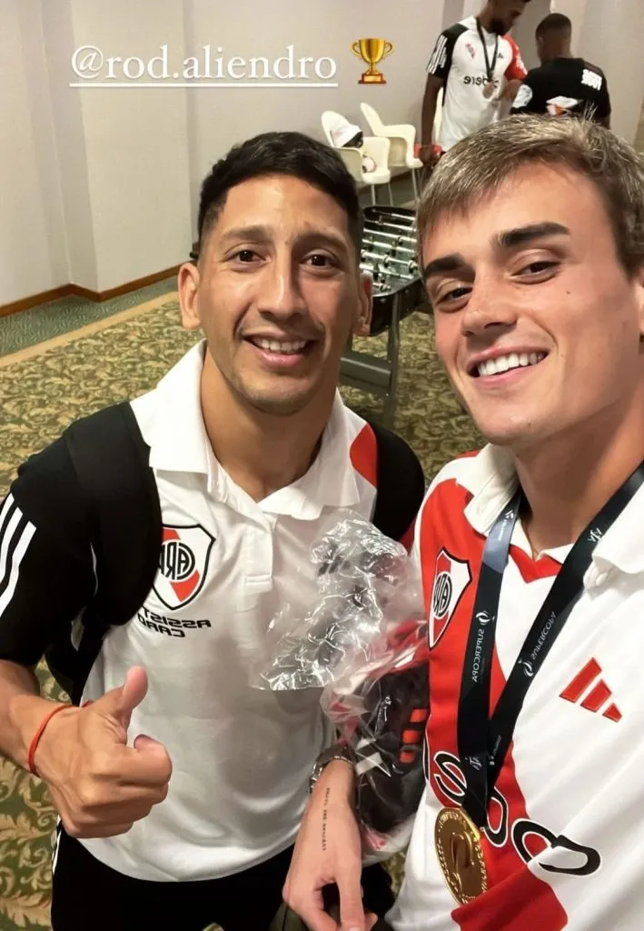 Fonseca junto al goleador Aliendro.