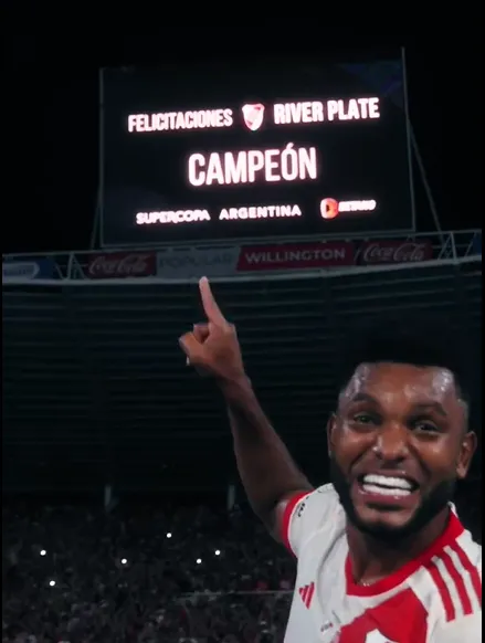 Borja celebró el título de River. (Captura)