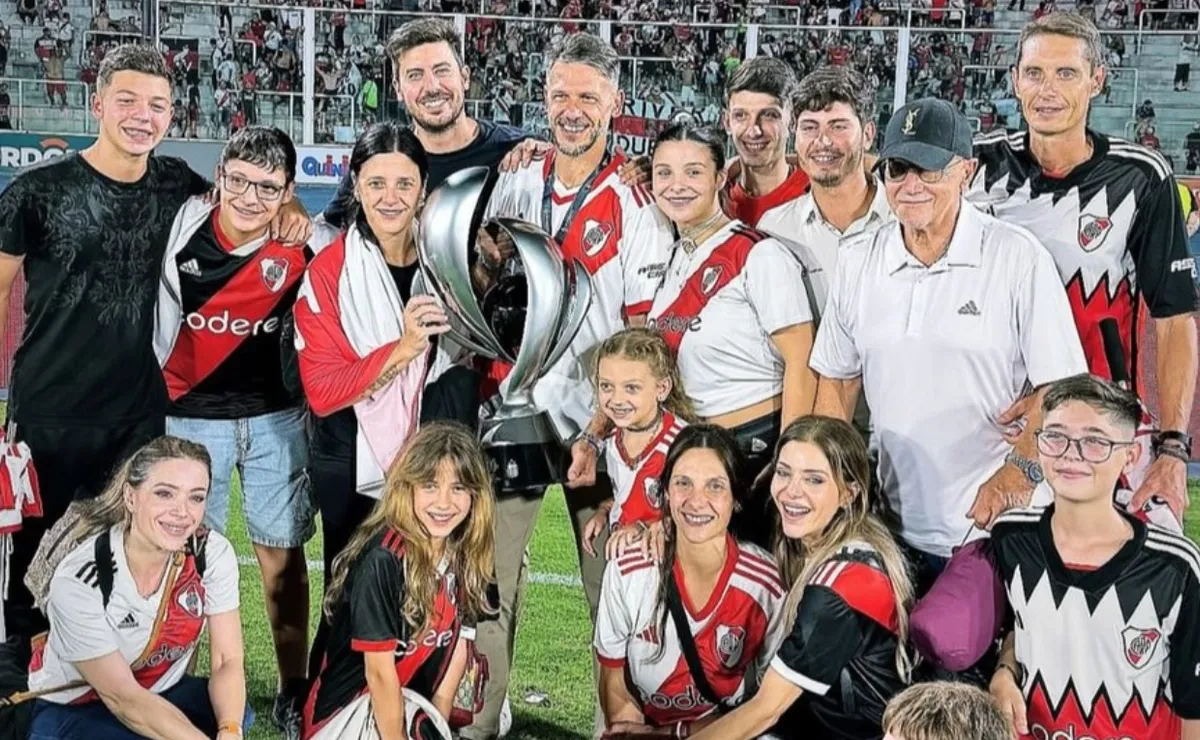 El círculo íntimo que acompañó a Martín Demichelis a Córdoba.