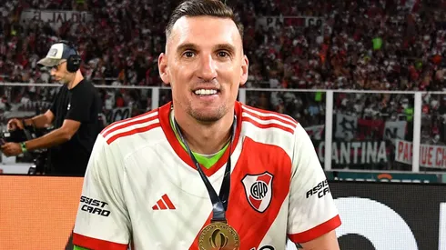 La sencillez de Franco Armani, campeón dentro y fuera de la cancha.