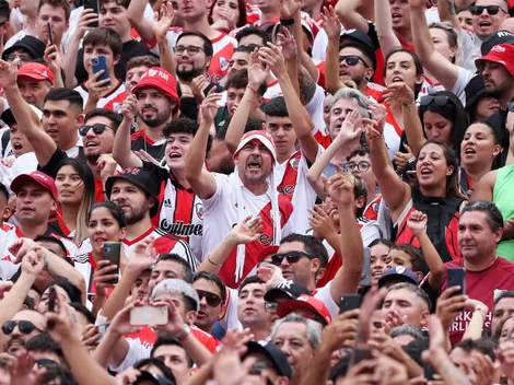La hinchada de River, contra todo, es el gran motor del Monumental