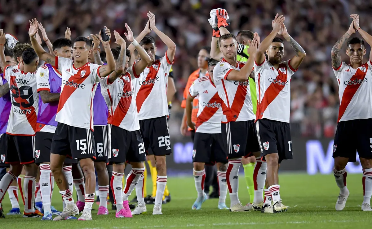 El once de River ante Independiente.