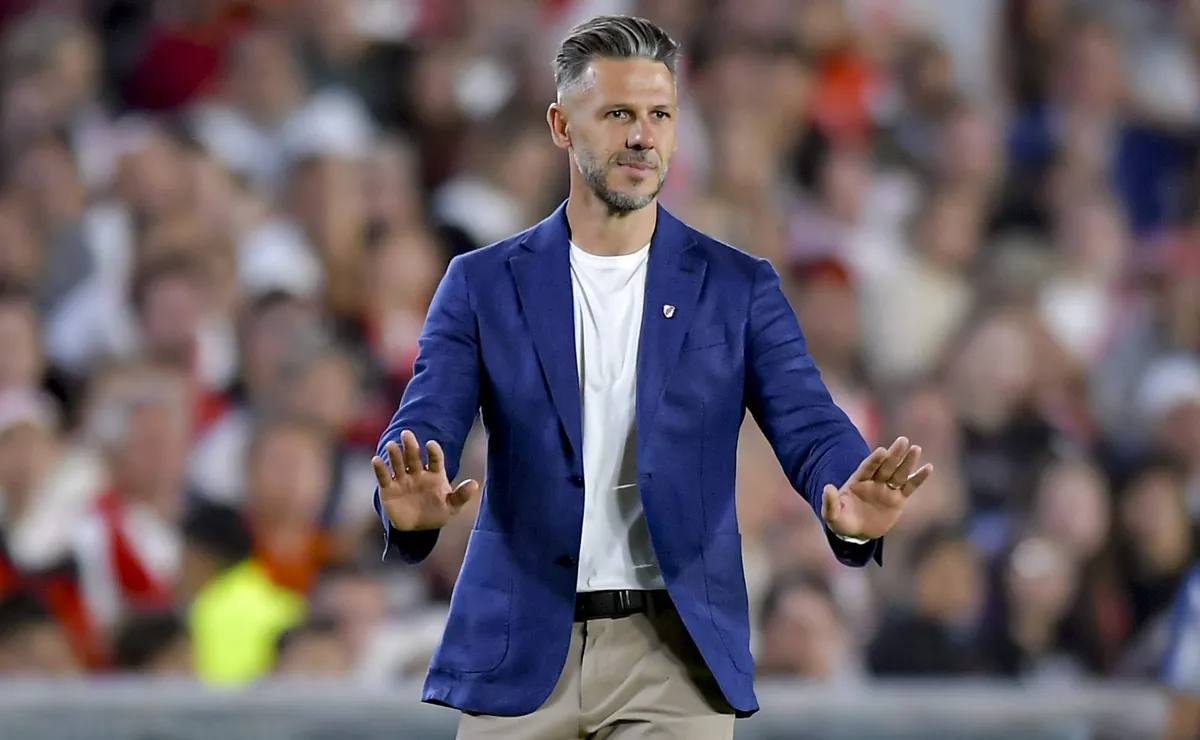 Demichelis planea que once poner ante Huracán. Foto: Getty.