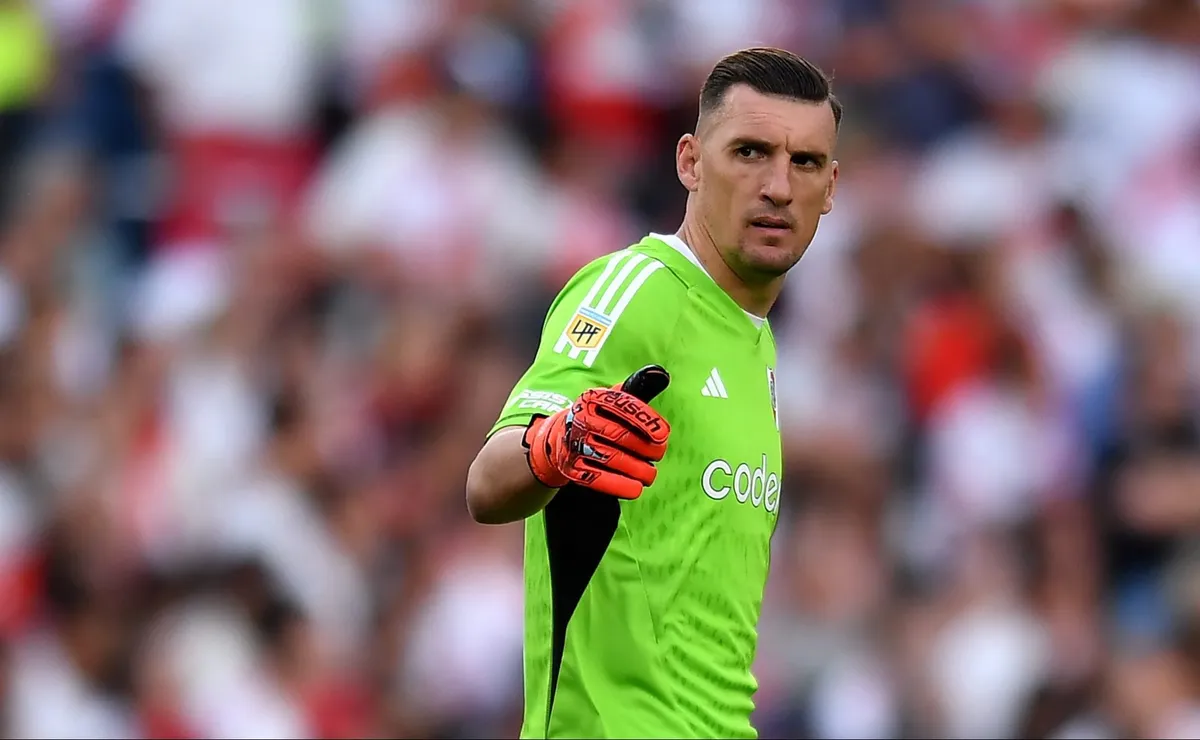 Franco Armani quiere atajar en River antes de sumarse a la Selección Argentina.