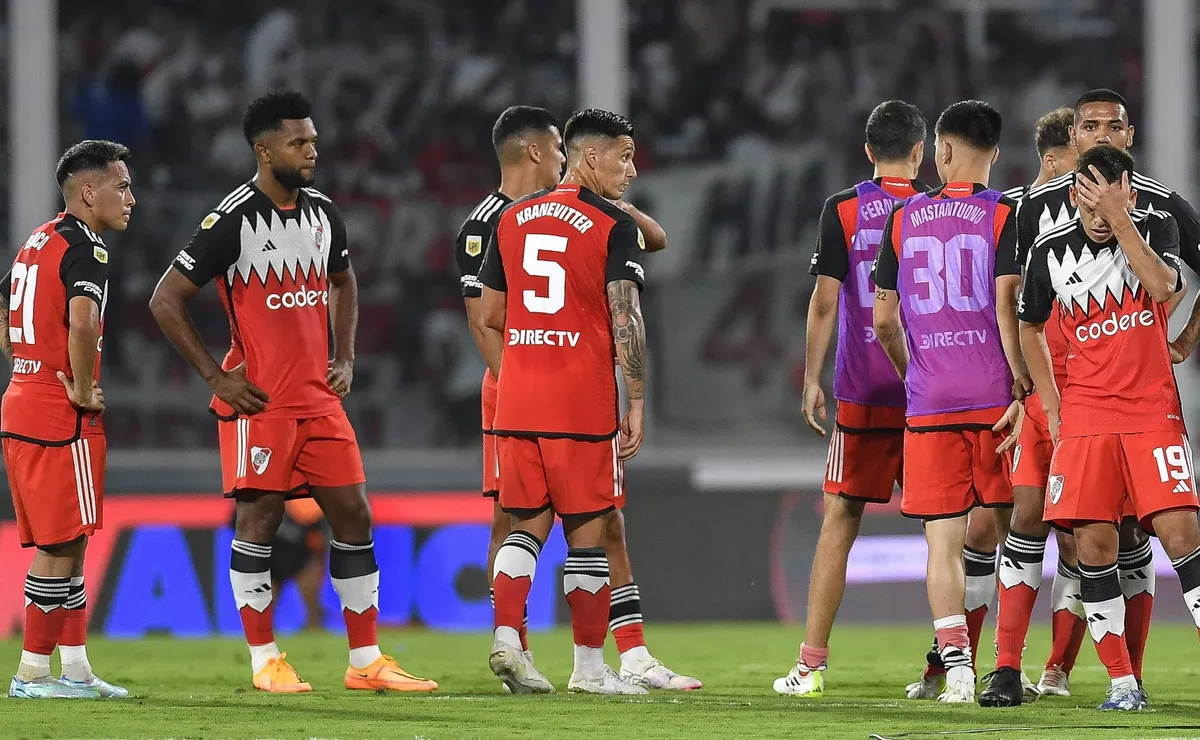 River, obligado a ganar esta noche en Nuñez.