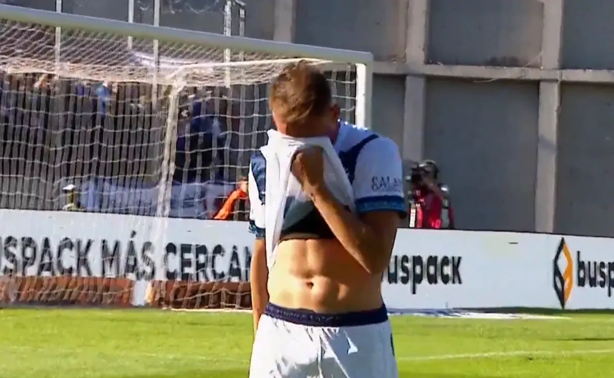 VIDEO | Braian Romero se fue expulsado en la semifinal, rompió en llanto y pidió perdón