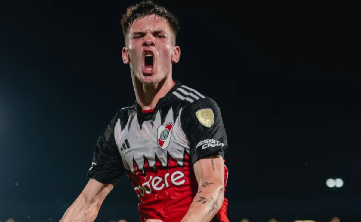 Mastantuono es el jugador más joven en marcar un gol para River en la Copa Libertadores.