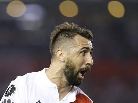 No se olvida de River: el gesto de Lucas Pratto con el plantel en Paraguay