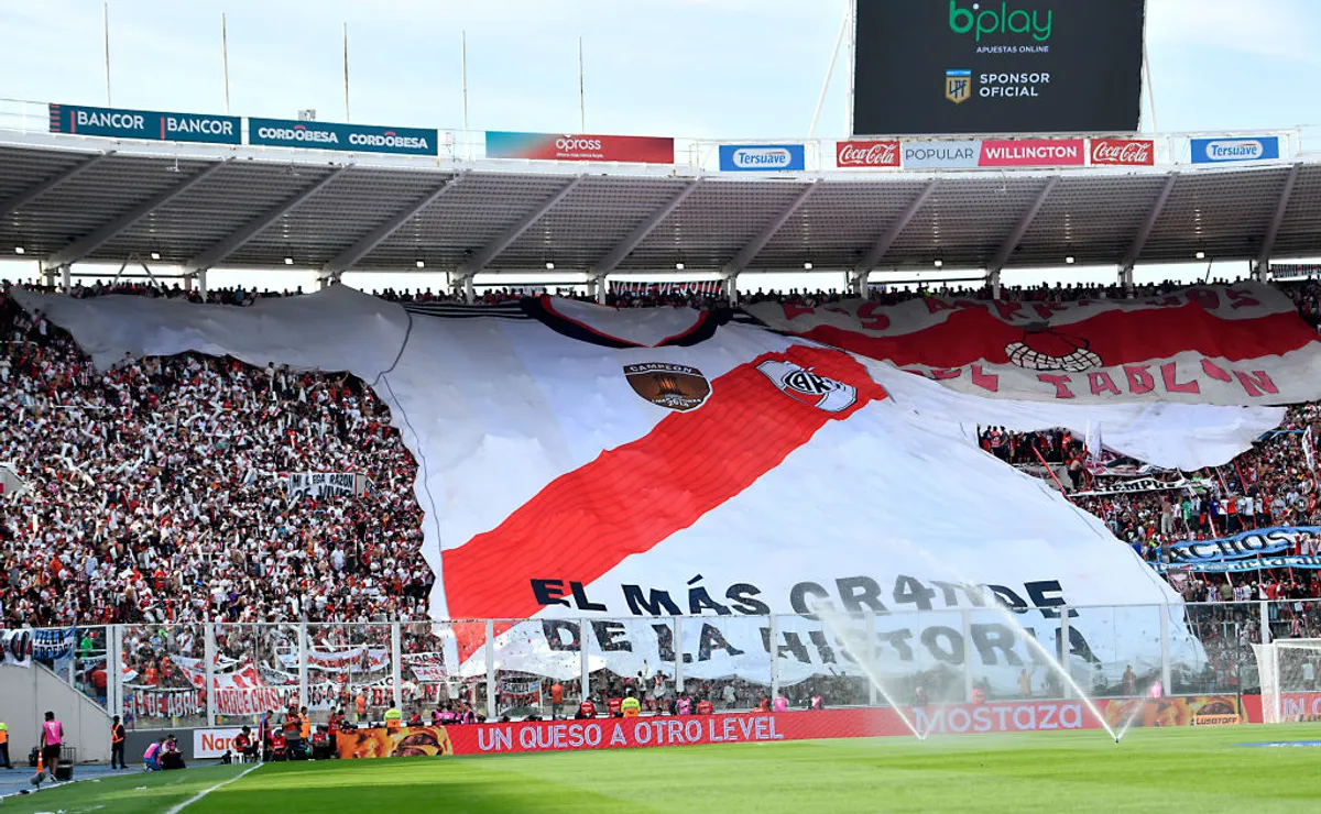 El aguante de River en Córdoba.