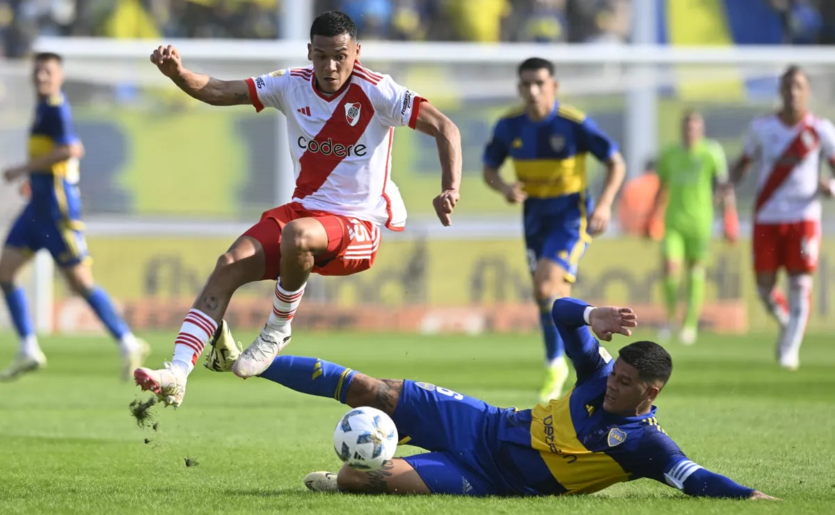 Un papelón: los horrores de la defensa de River en el Superclásico ante Boca