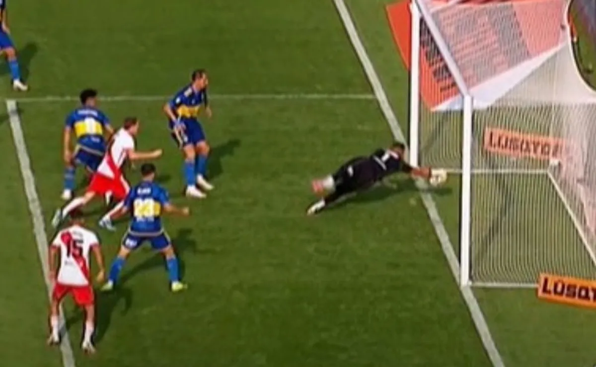 ¿Entró o no entró la pelota que terminó dando último en Lema?