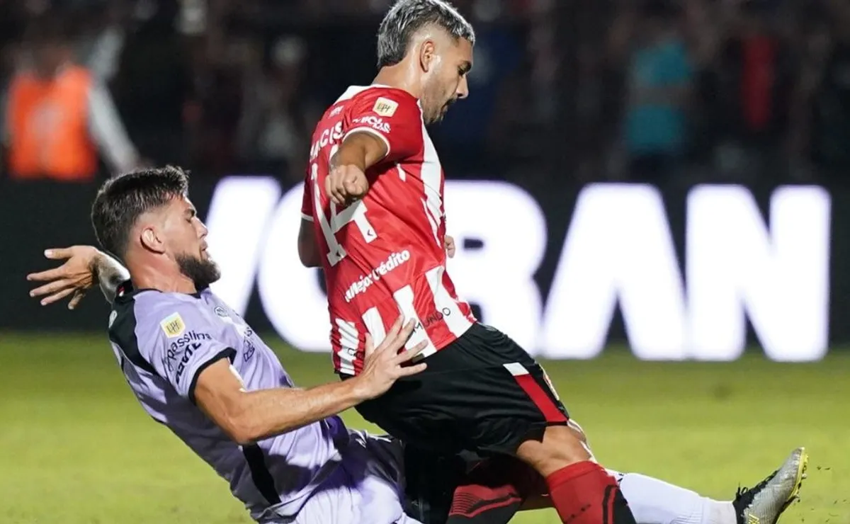 Estudiantes eliminó a Barracas.