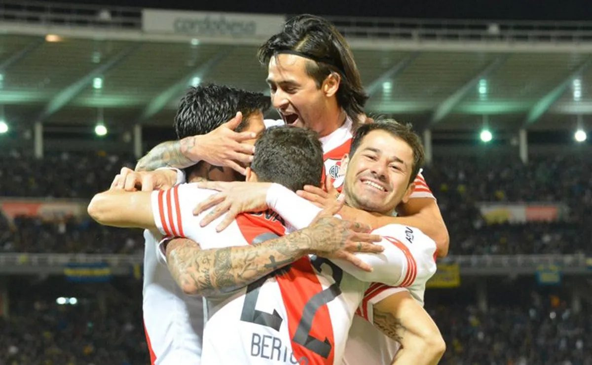 River y la sana costumbre de festejar en Córdoba.