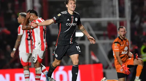 Colidio metió un hat trick y le dio la clasificación a River.