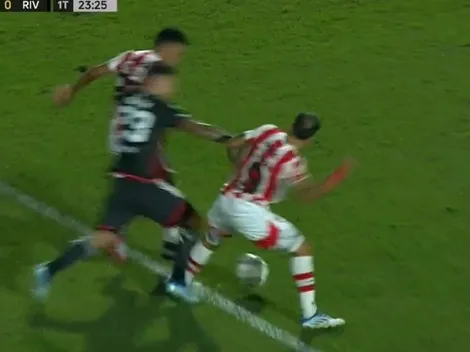 ¿Fue penal? La jugada polémica en Instituto vs. River