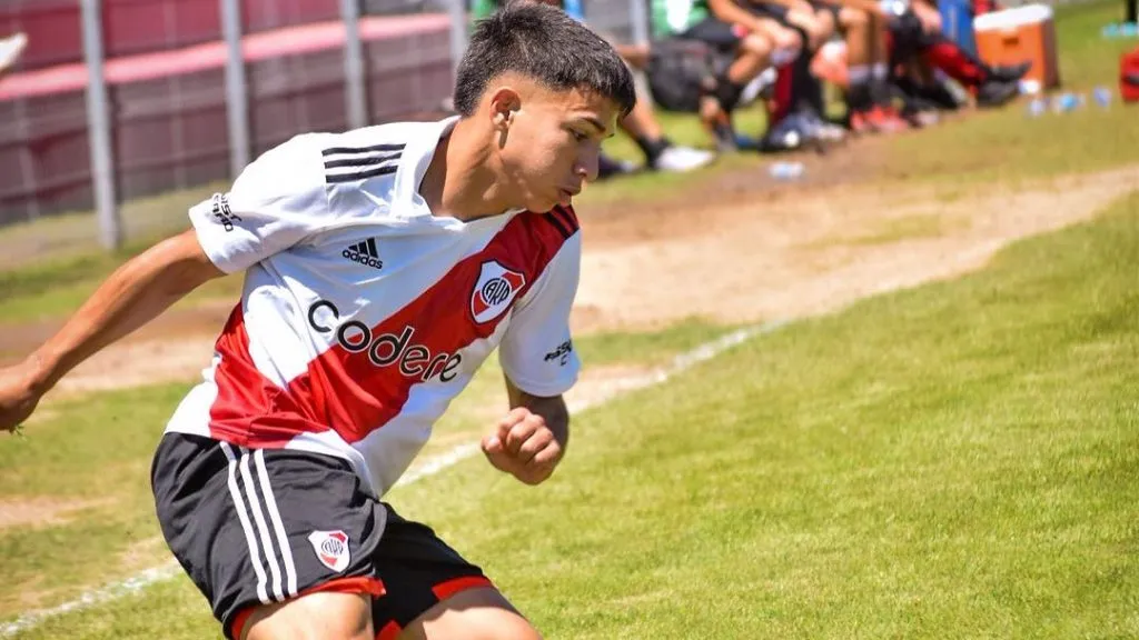 Felipe Esquivel, una de las joyitas de River.