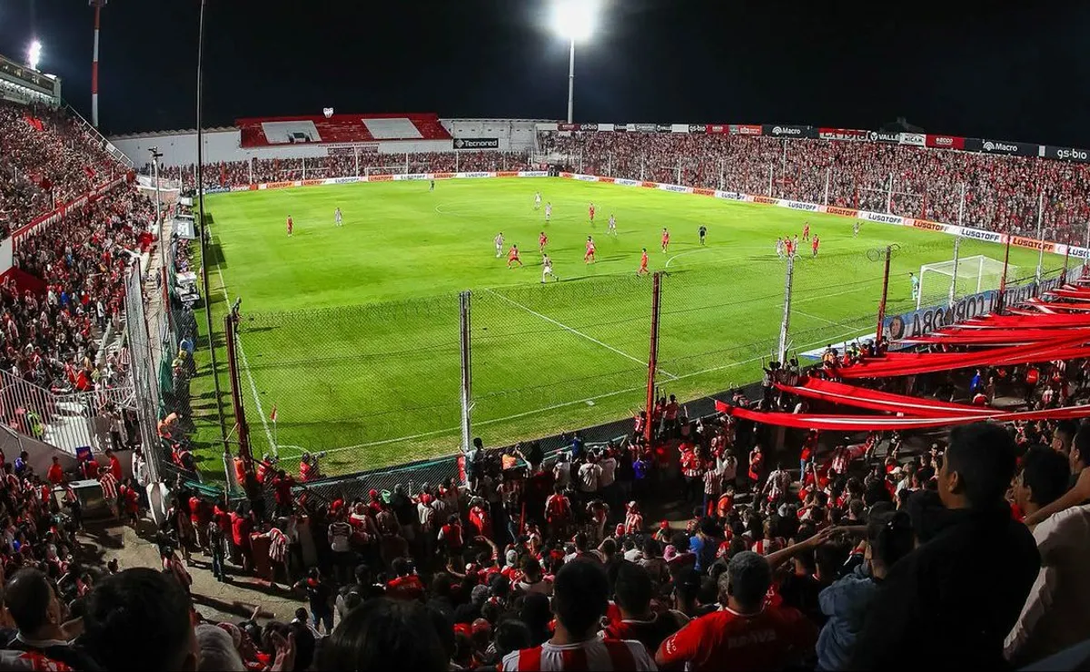 El Monumental de Alta Córdoba se prepara para recibir a River.