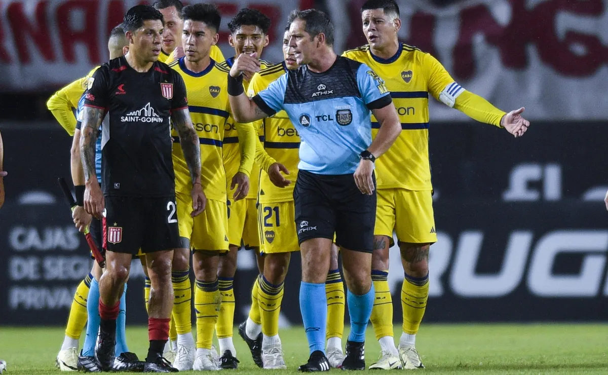 Enzo Pérez ya oficia de DT