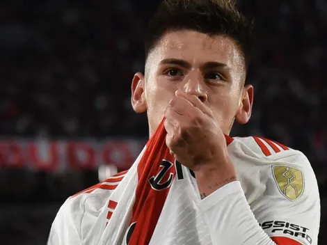 Echeverri se metió en la historia con su gol y un ídolo de River lo felicitó