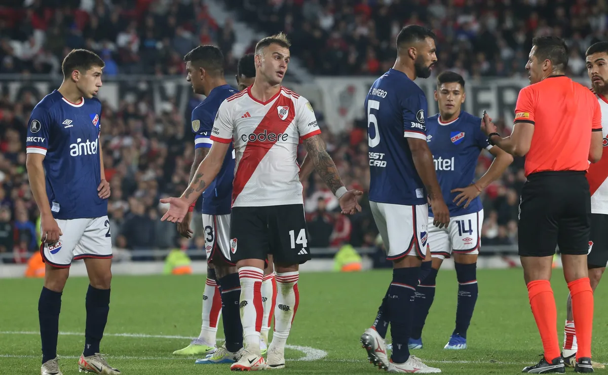 Leandro González Pírez habló en conferencia de prensa