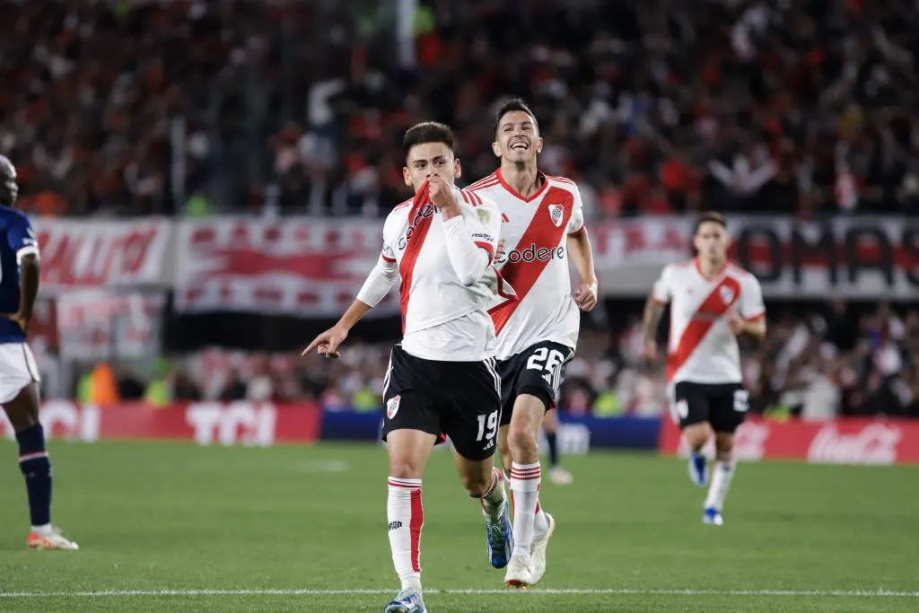 Echeverri convirtió el primero de River. (LPM/DIego Haliasz)
