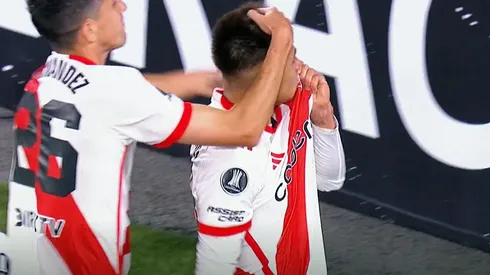 Beso al escudo y desahogo para el Diablito.
