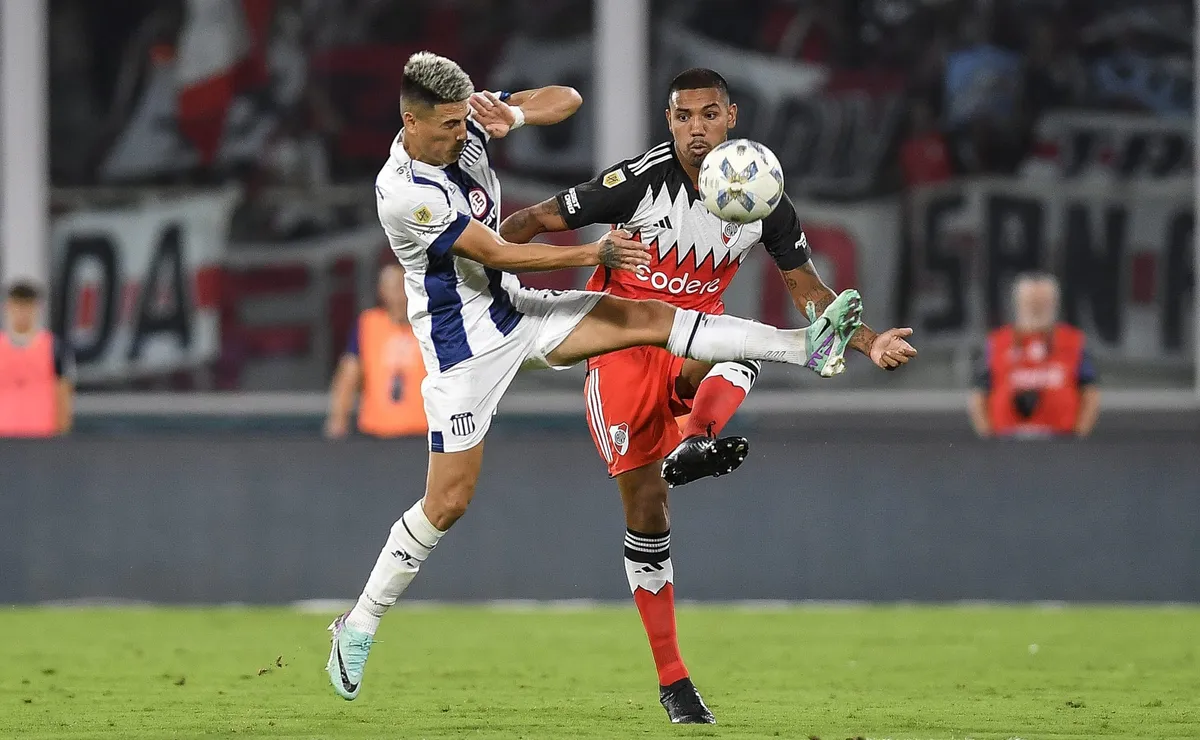 River se verá las caras con Talleres en octavos de final.