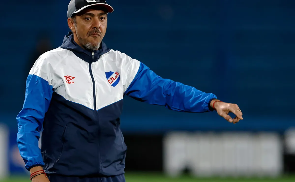 Recoba analizó el partido con River.