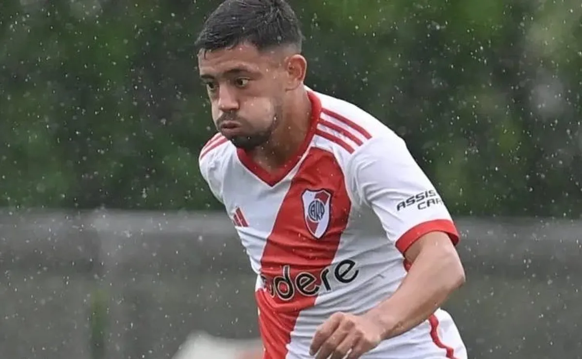 Enzo Aguirre la rompió ante Boca.