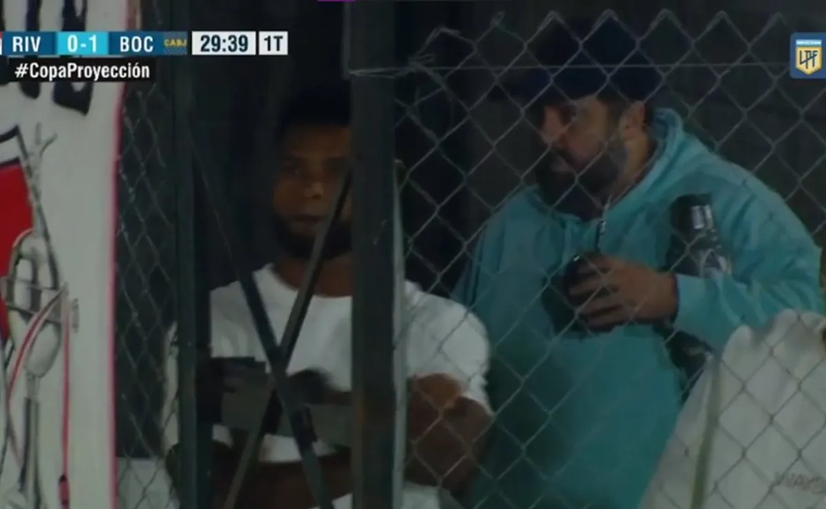 Los dos jugadores de River que siguieron de cerca el superclásico de Reserva.
