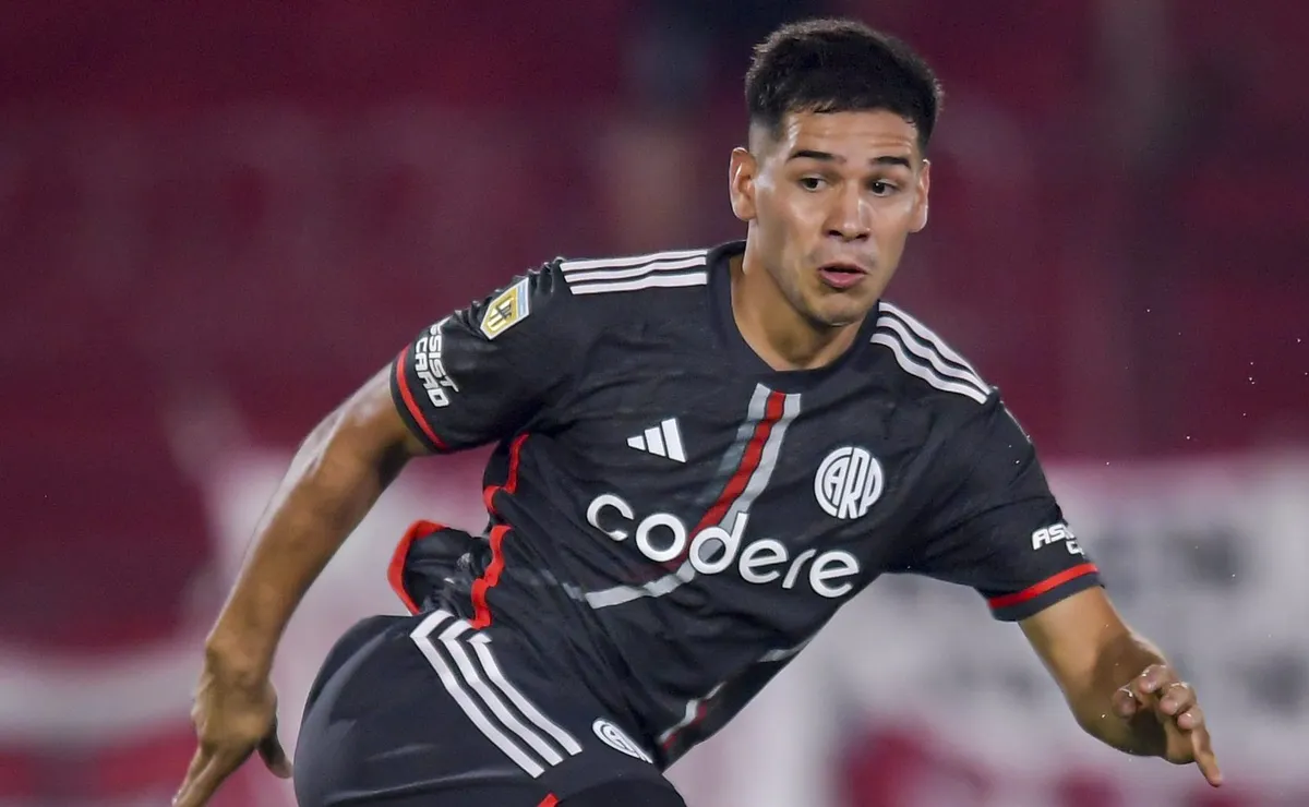 Zabala hizo su debut en River en el primer semestre ante Huracán.