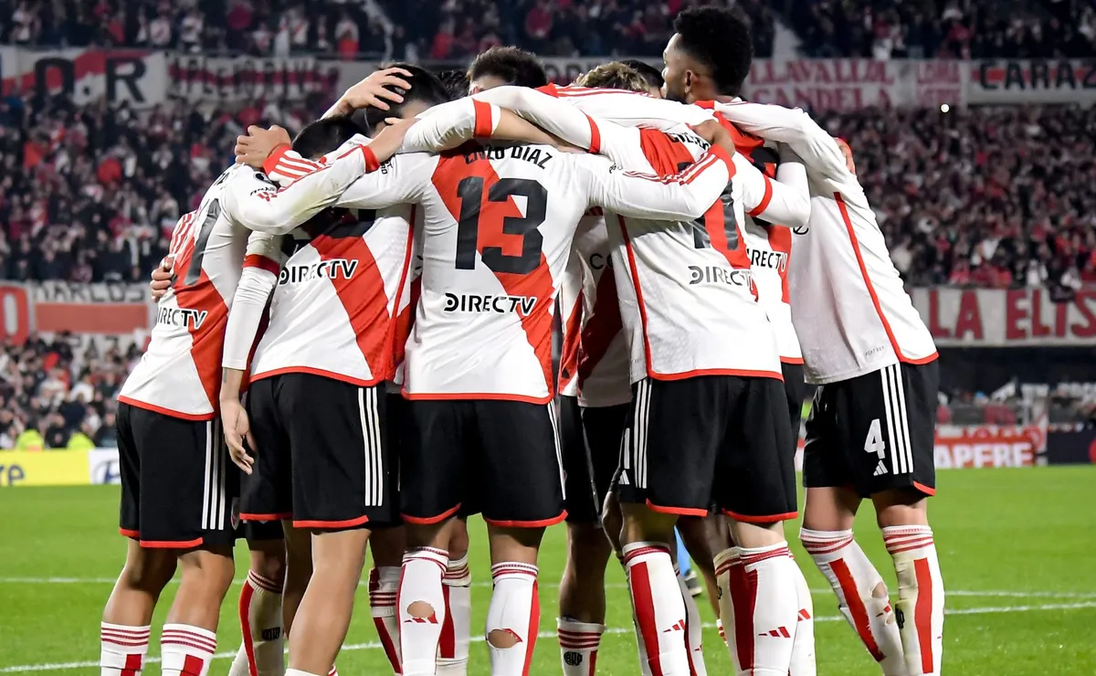 River se prepara para un mes complicado.