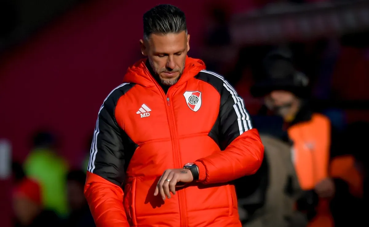 Martín Demichelis prepara algunos cambios obligados para visitar a Riestra.