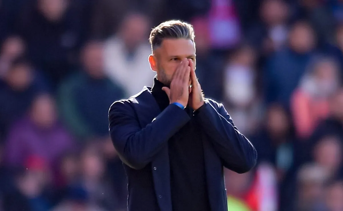 Demichelis tiene problemas en el medio.