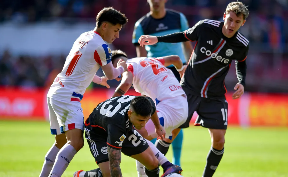 Villagra no termina de asentarse en River y su nivel preocupa (Foto: Getty).