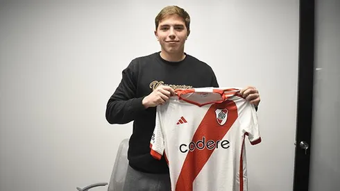 El arquero de la Selección Argentina juvenil que firmó contrato con River.